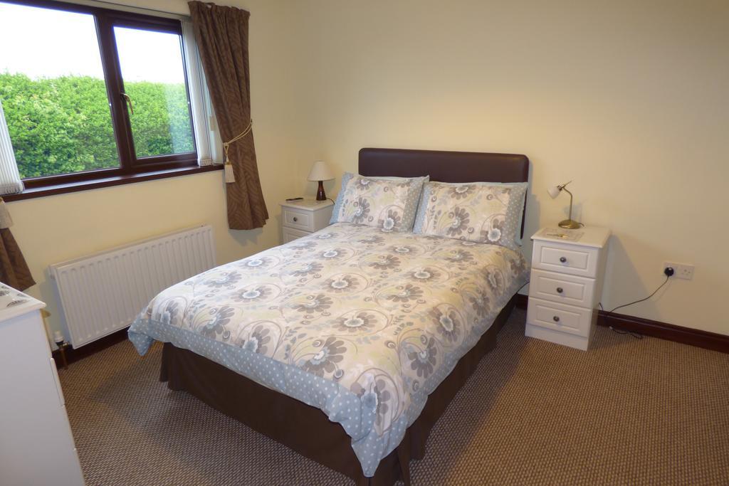 Ken-Mar House Bed And Breakfast Ballymoney Quarto foto